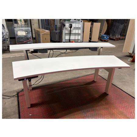 (MDK-107238) Cockpit elektrisch zit-sta bureau met 2 onaf..., Huis en Inrichting, Bureaus, Gebruikt, Ophalen of Verzenden