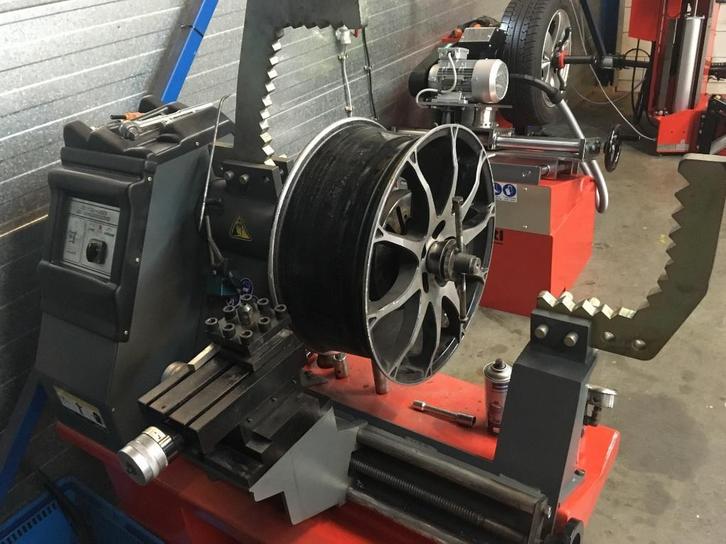 Velgen, Wielen Richten, Reparaties en Lassen, Diensten en Vakmensen, Auto en Motor | Monteurs en Garages, Apk-keuring, Bandenservice