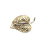 Bicolor gouden broche van een blad, Sieraden, Tassen en Uiterlijk, Broches, Ophalen of Verzenden, Gebruikt, Overige kleuren, Goud