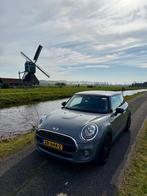 Mini 1.2 ONE AUT 2016 Grijs, Auto's, Mini, Stof, Gebruikt, Met garantie (alle), Regensensor