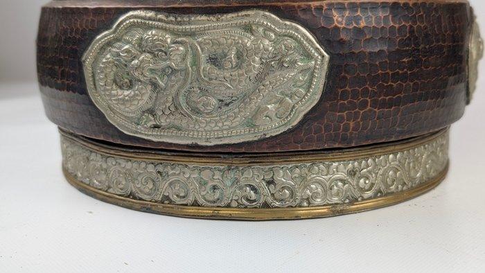 Kist - Koper - handgemaakt, Antiek en Kunst, Kunst | Niet-Westerse kunst