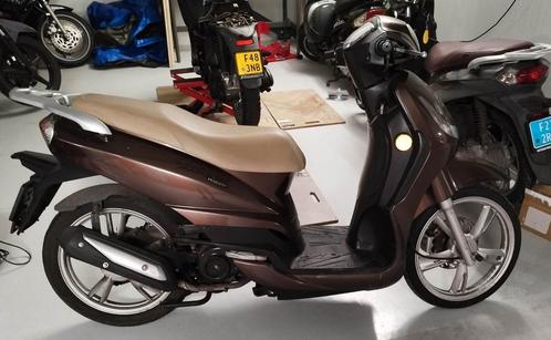 Onderdelen Peugeot Tweet / Bruin metallic, Fietsen en Brommers, Brommeronderdelen | Scooters, Gebruikt, Peugeot, Overige typen