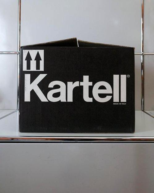 Kartell - Ferruccio Laviani - Plafondlamp - Klein FL/Y - Mat, Antiek en Kunst, Antiek | Meubels | Stoelen en Banken