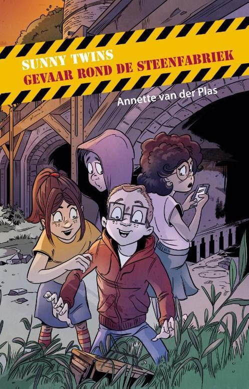 Sunny Twins - Gevaar rond de steenfabriek 9789087821050, Boeken, Overige Boeken, Gelezen, Verzenden