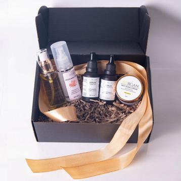 DAILY SKIN ROUTINE CARE BOX beschikbaar voor biedingen