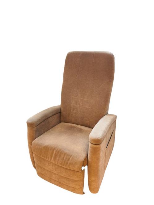 Fitform vario 570 sta op en relax stoel in zand kleurig stof, Huis en Inrichting, Fauteuils, 50 tot 75 cm, Minder dan 75 cm, Gebruikt