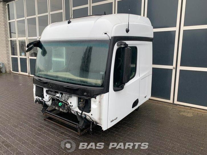 Mercedes Actros MP4 StreamSpace L-cab L2H2 A 000 600 01 01, Auto-onderdelen, Vrachtwagen-onderdelen, Gebruikt, Mercedes-Benz, Overige Auto-onderdelen