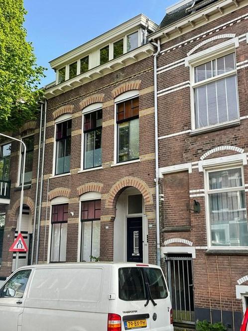Studio te huur aan Alexanderstraat in Arnhem - Gelderland, Huizen en Kamers, Kamers te huur, 20 tot 35 m², Arnhem