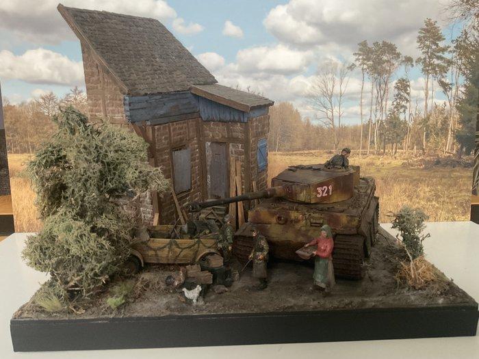 Tamiya - Speelgoed Duitse tiger tank met bemanning die rust, Kinderen en Baby's, Speelgoed | Overig