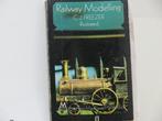 Railway Modelling CJ Freezer illustated (Boeken), Verzamelen, Overige typen, Gebruikt, Ophalen of Verzenden