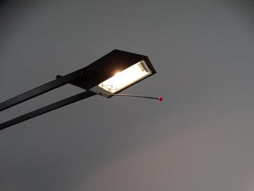 Artemide - Richard Sapper - Bureaulamp - Tizio 35 - IJzer -, Antiek en Kunst, Antiek | Lampen