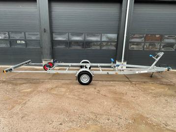 Kalf G1V1300 Boottrailer 1300kg 800cm Bj. 2020 Kenteken beschikbaar voor biedingen