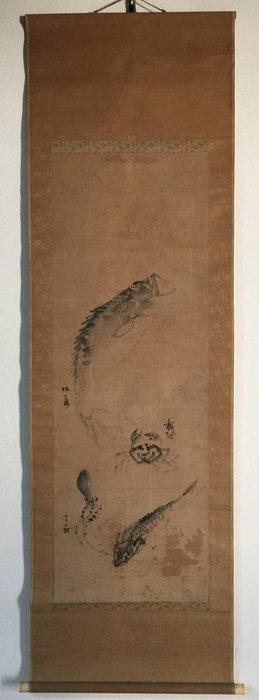 Fish and crab / Japanese Vintage Hanging Scroll KAKEJIKU /, Antiek en Kunst, Antiek | Overige Antiek