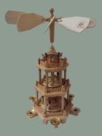 Kerstbeeldje - Draaiende kerstpiramide, 3 verdiepingen - 43, Diversen, Kerst, Nieuw