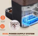 Automatische voerbak kat en hond - Voerautomaat - Voerdispen, Dieren en Toebehoren, Verzenden, Zo goed als nieuw