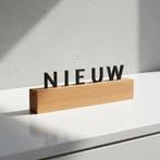 Oacklux Kana Letterhouder Eikenhout 200 mm - Zwarte letters, Zakelijke goederen, Horeca | Meubilair en Inrichting, Nieuw in verpakking