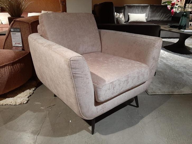 Smile fauteuil **SHOWROOMMODEL**, Huis en Inrichting, Fauteuils, Nieuw, Stof