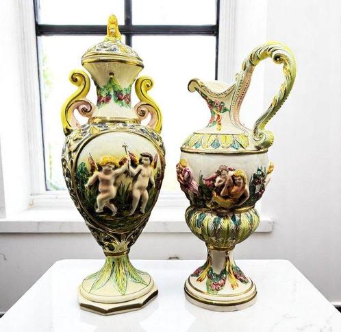 Capodimonte - Vaas (2) - Keramiek - Duo ondertekend door DRS, Antiek en Kunst, Antiek | Glas en Kristal