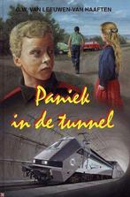 Paniek In De Tunnel 9789033112324 Adri Burghout, Boeken, Gelezen, Adri Burghout, Adri Burghout, Verzenden