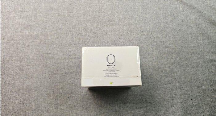 Apple Apple Watch Sport 38MM (1st gen) collector Rare -, Spelcomputers en Games, Spelcomputers | Overige Accessoires