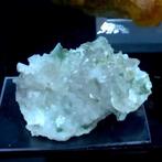 calciet, fluoriet, kwarts, albiet, bartiet, granaten,, Verzamelen, Mineralen en Fossielen