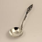 NO RESERVE - Geheel zilveren roomlepel met haakje - HANDWERK