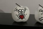 RichART - Lot de 3 pommes en hommage à Keith Haring - L, Antiek en Kunst, Kunst | Designobjecten