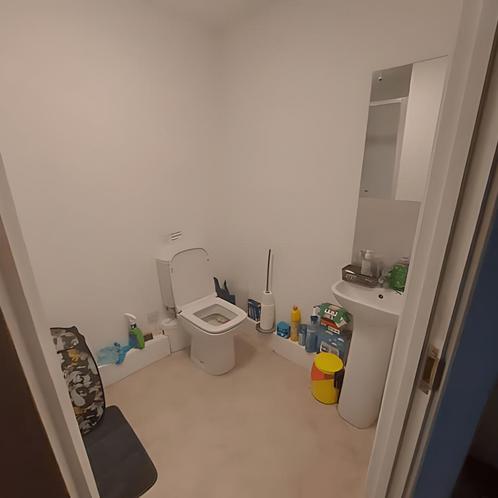 Kamer te huur met privé badkamer gevonden in Enschede, Huizen en Kamers, Kamers te huur, Minder dan 20 m², Enschede