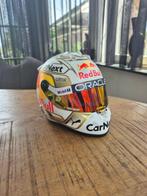 Red Bull Racing - Max Verstappen - 2022 - Scale 1/2 helmet, Verzamelen, Nieuw