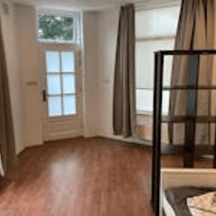 Gemeubileerde benedenwoning met tuin, wasmachine e..., Huizen en Kamers, Huizen te koop