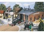 POLA 331750 Ringlokschuppen. 2-Ständig (grootspoor, Scenery, Ophalen of Verzenden, Nieuw