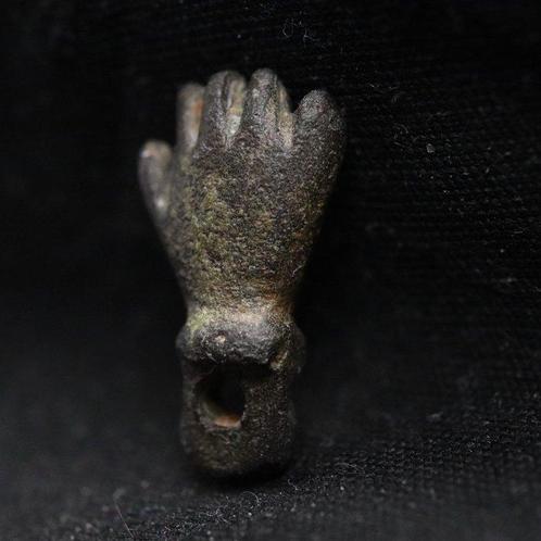 Oude Romeinse hand – een symbool van bescherming, zegen en, Sieraden, Tassen en Uiterlijk, Antieke sieraden