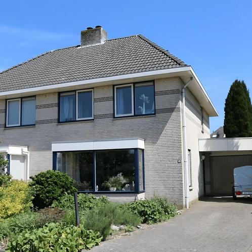 Tweekapper met tuin, parkeerplaats en tijdelijke verhuur, Huizen en Kamers, Garages en Parkeerplaatsen