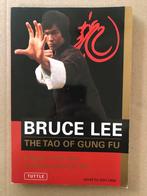 Bruce Lee - The Tao of Gung Fu - Lees visie op vechtkunst, Ophalen of Verzenden, Zo goed als nieuw, Vechtsport