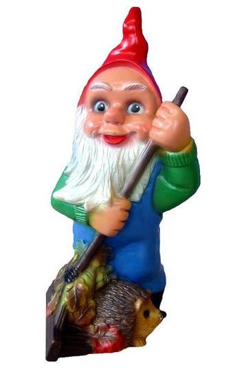 Tuinkabouter met hark beschikbaar voor biedingen
