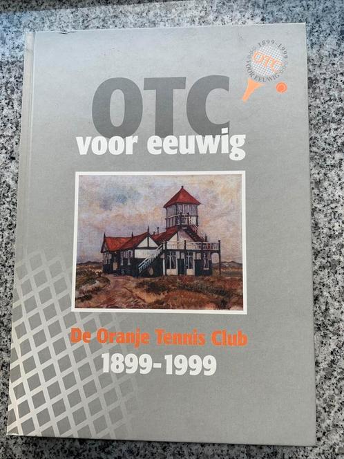 Oranje Tennis Club 1899 – 1999 – Den Haag, Boeken, Geschiedenis | Stad en Regio, Gelezen, 20e eeuw of later, Verzenden