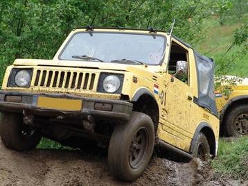 Offroad rijden in 4x4-wagen beschikbaar voor biedingen