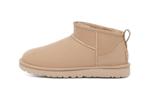 Ugg Classic Ultra Mini Sand Dames - Maat 40, Kleding | Dames, Schoenen, UGG, Nieuw, Ophalen of Verzenden, Sneakers of Gympen