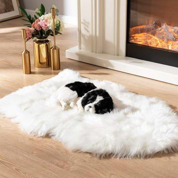 100% Schapenvacht - Hondenkleed zachte Hondenmand kattenmand beschikbaar voor biedingen