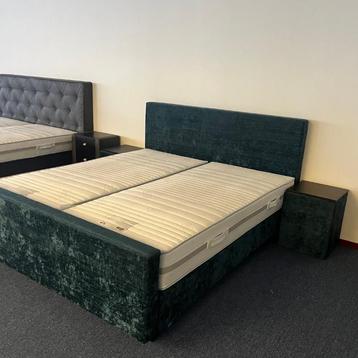 Pullman | Detroit Boxspring + Eastborn Matras (VLAK) | beschikbaar voor biedingen