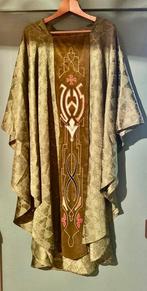 Kleed voor de kerk in goudlamé (2) - Textiel - 1940-1950