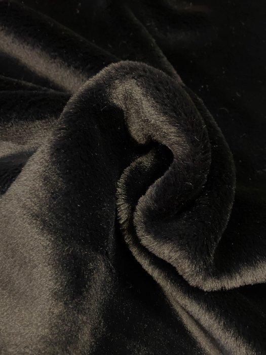 Spectaculair zachtste zwarte bont. - Meubelstof - 300 cm -, Antiek en Kunst, Antiek | Kleden en Textiel