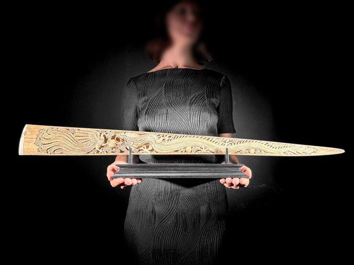 Geen reserveprijs - Fijn uitgesneden grote zwaardvishoorn -, Antiek en Kunst, Kunst | Designobjecten