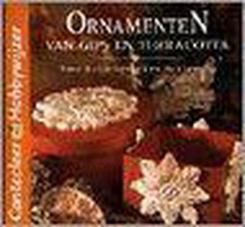 Ornamenten van gips en terracotta 9789021324067 Pien Lemstra, Boeken, Hobby en Vrije tijd, Gelezen, Verzenden