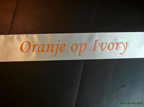 Ivory lint 70 mm met oranje opdruk +/- 80cm. - eigen tekst, Huis en Inrichting, Woonaccessoires | Kunstplanten en Kunstbloemen
