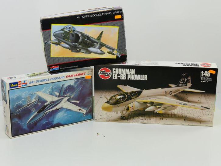 Schaal 1:48 Monogram 5448 Revell H-2276 Airfix 908176 AV-..., Hobby en Vrije tijd, Modelbouw | Vliegtuigen en Helikopters, Gebruikt