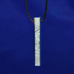 ALETAI METEORIET (China, 1898) Hanger met ijzeren meteoriet., Verzamelen, Mineralen en Fossielen