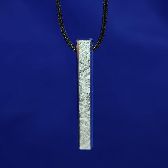 ALETAI METEORIET (China, 1898) Hanger met ijzeren meteoriet., Verzamelen, Mineralen en Fossielen