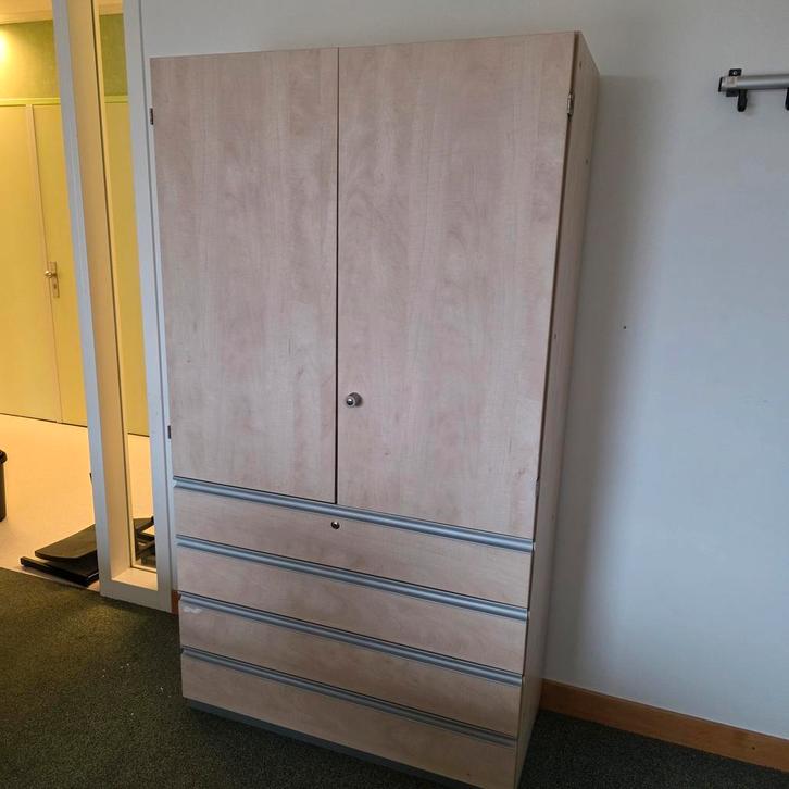 Mooie houten kantoorkast archiefkast met laden afm 182x100x4, Huis en Inrichting, Kasten | Roldeurkasten en Archiefkasten, Ophalen of Verzenden