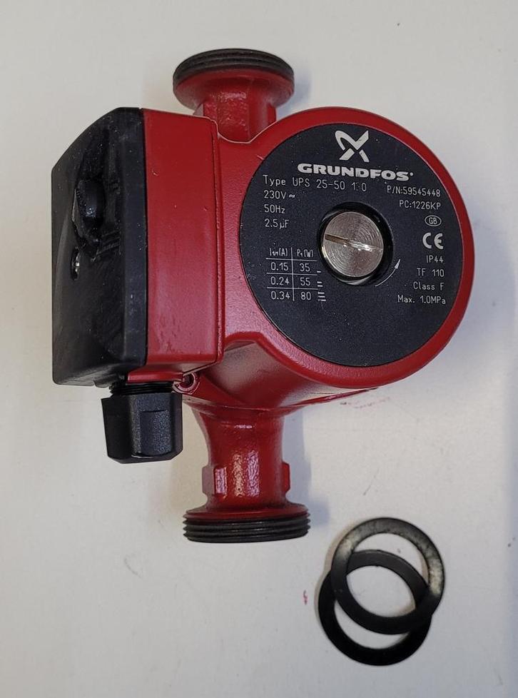 Grundfos UPS 25-50-180 gebruikt, Doe-het-zelf en Verbouw, Verwarming en Radiatoren, Gebruikt, Ophalen of Verzenden